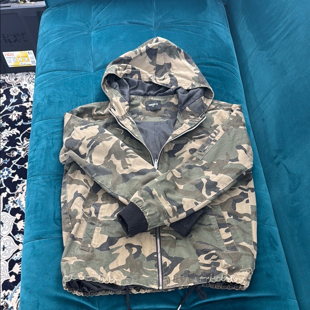 Camouflage Hooded Jacket - Forever 21